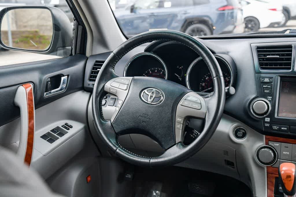 Thumbnail: 2010 Toyota Highlander - 12