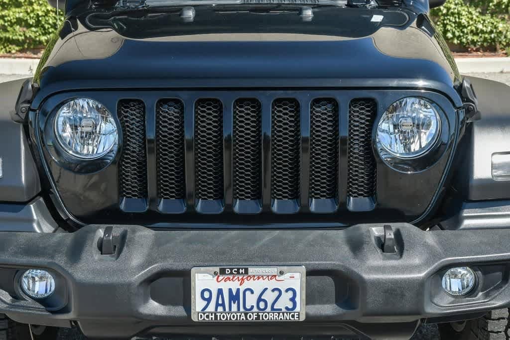 Thumbnail: 2022 Jeep Wrangler - 5