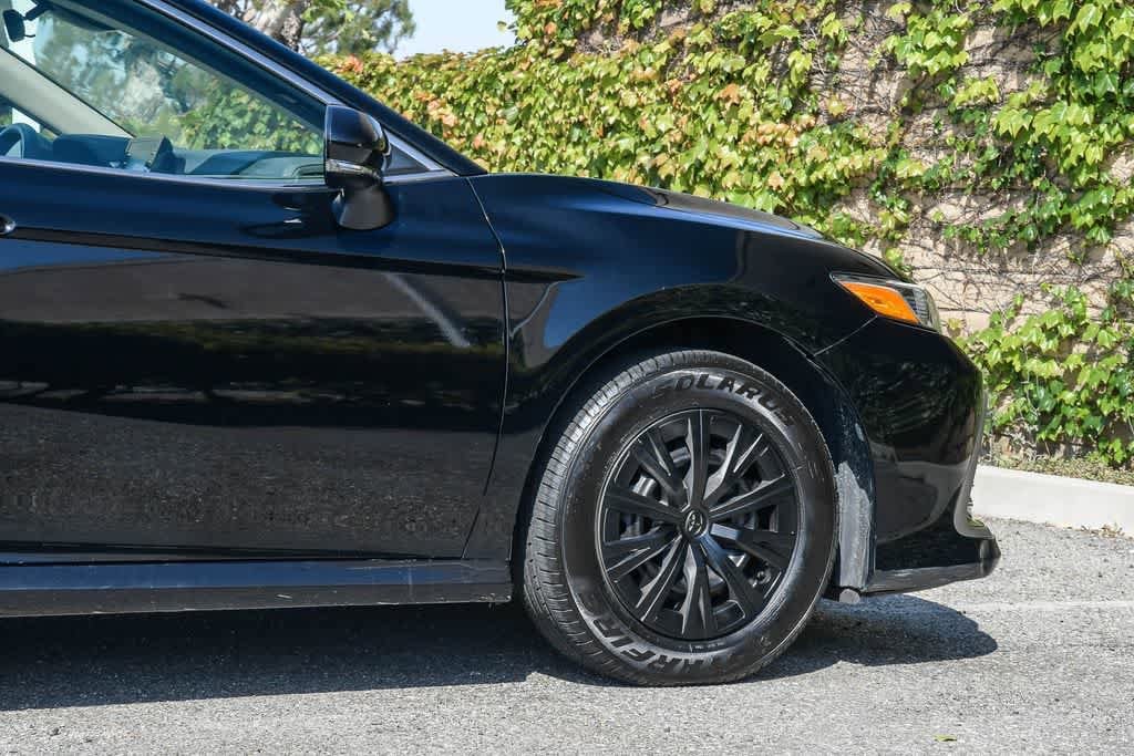 Thumbnail: 2022 Toyota Camry - 11