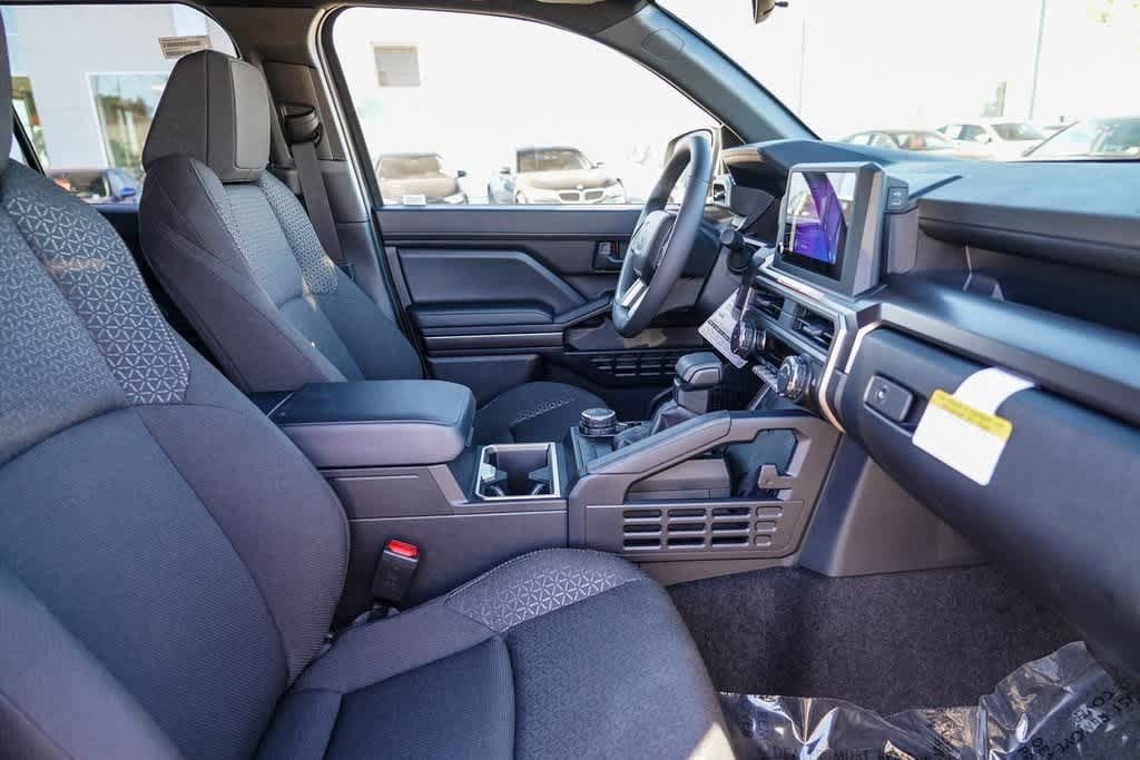 Thumbnail: 2025 Toyota 4Runner - 16