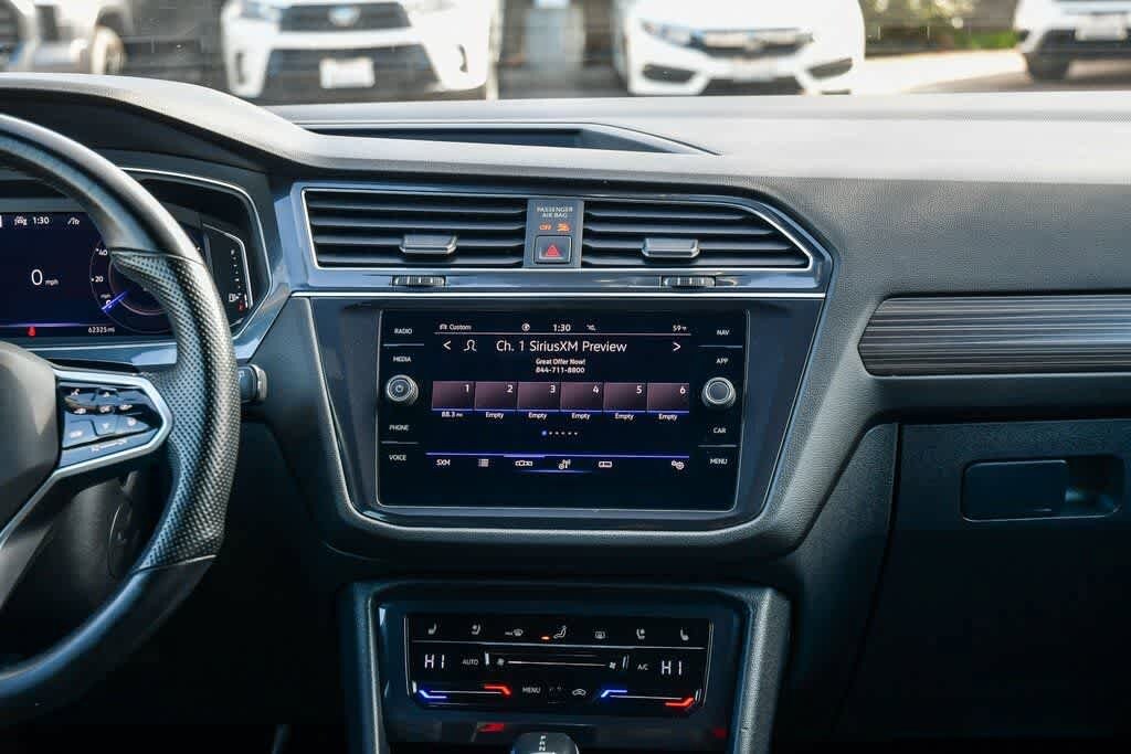 Thumbnail: 2022 Volkswagen Tiguan - 13