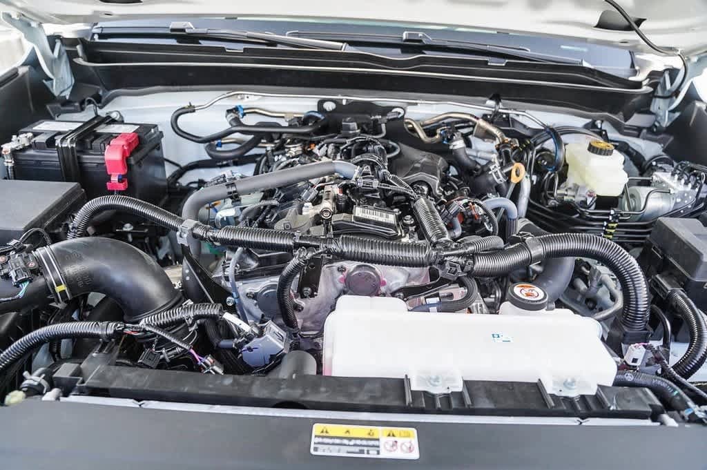 2025 Toyota Tacoma SR5 26