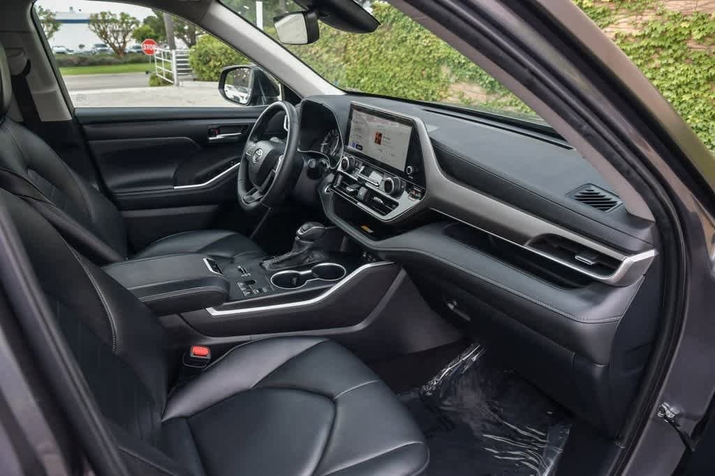 2024 Toyota Highlander XLE 15