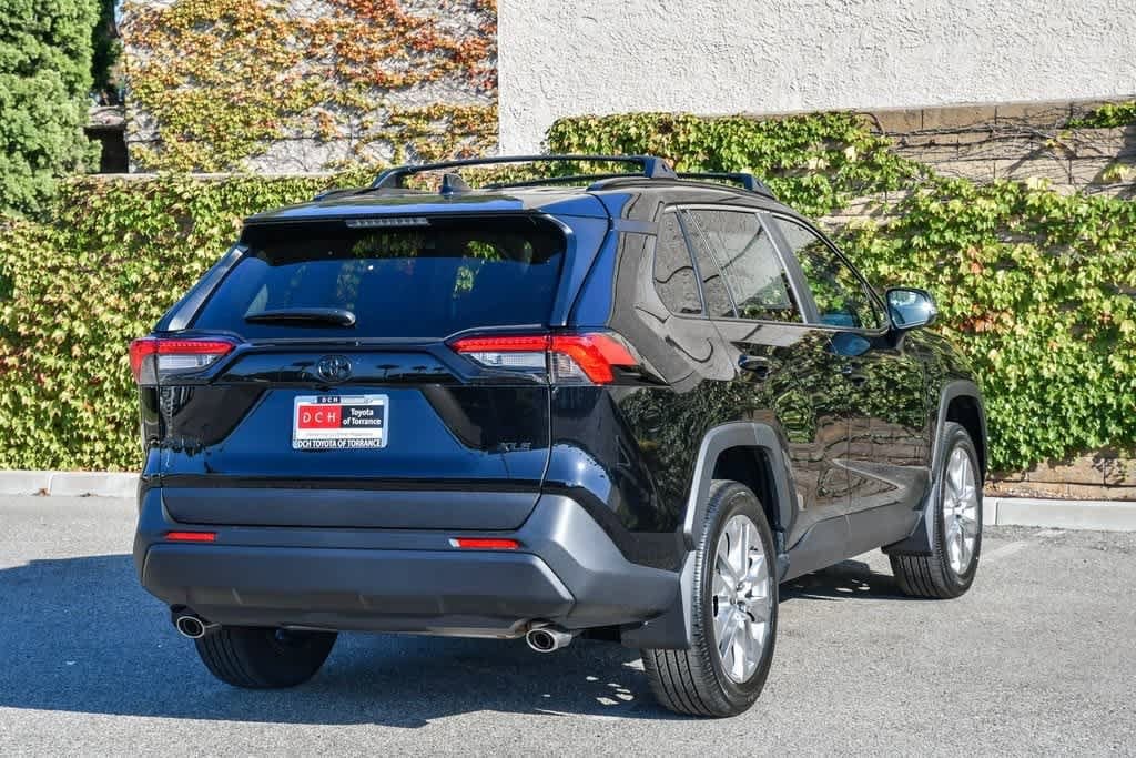 Thumbnail: 2025 Toyota RAV4 - 6