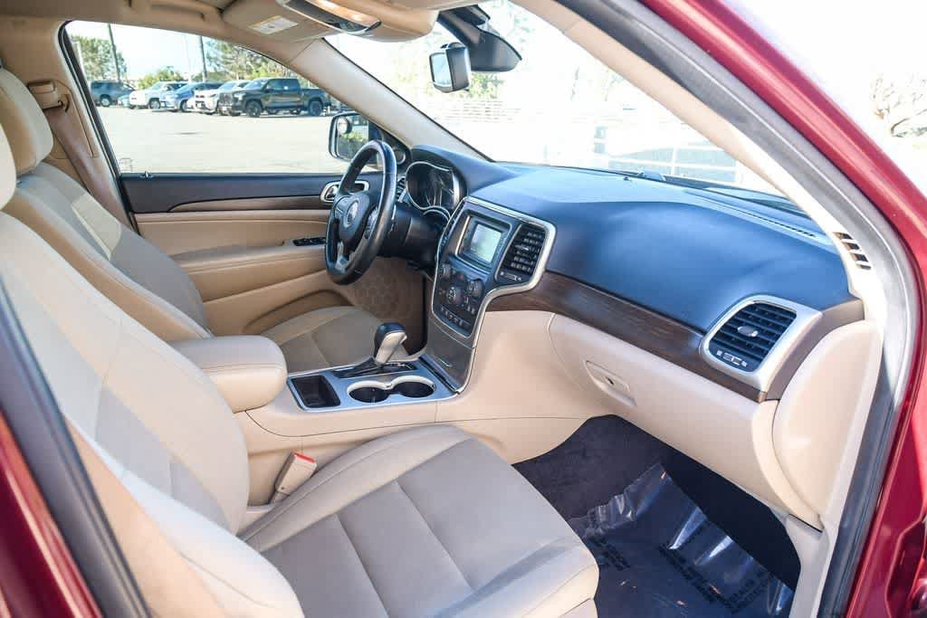 Thumbnail: 2016 Jeep Grand Cherokee - 15