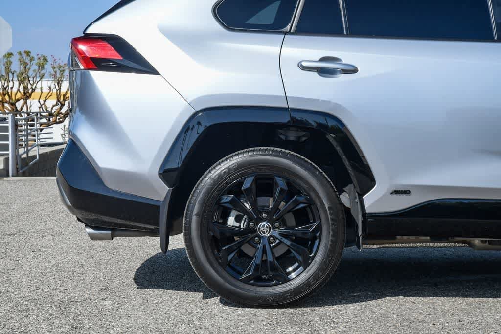 Thumbnail: 2025 Toyota RAV4 - 10