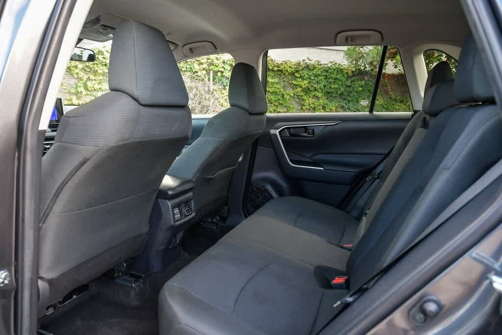 Thumbnail: 2025 Toyota RAV4 - 19