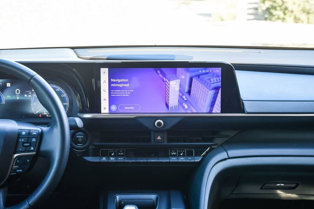 Thumbnail: 2023 Toyota Crown - 13