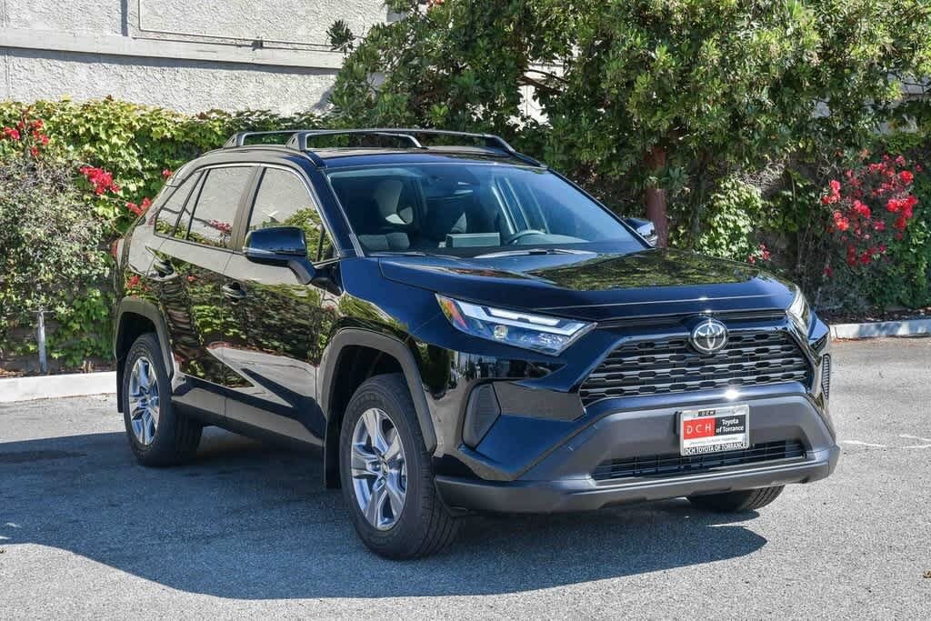 Thumbnail: 2025 Toyota RAV4 - 3