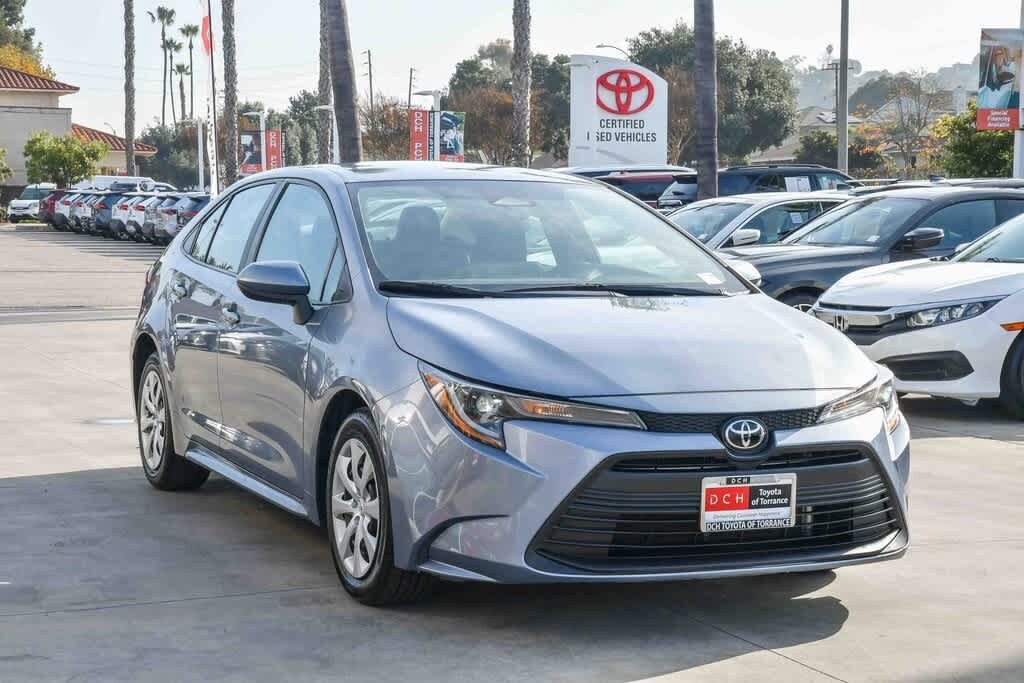 Thumbnail: 2024 Toyota Corolla - 3