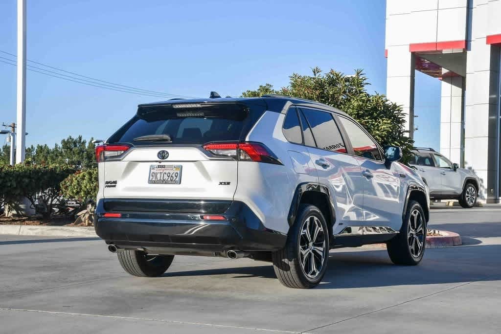 Thumbnail: 2024 Toyota RAV4 - 7