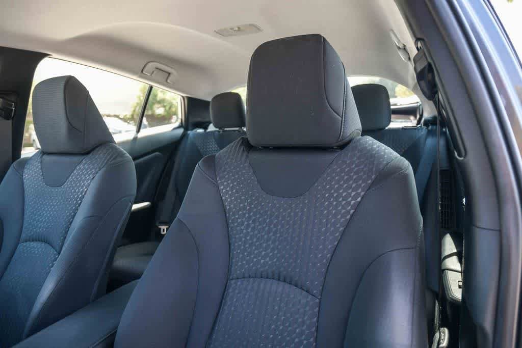 Thumbnail: 2019 Toyota Prius Prime - 17