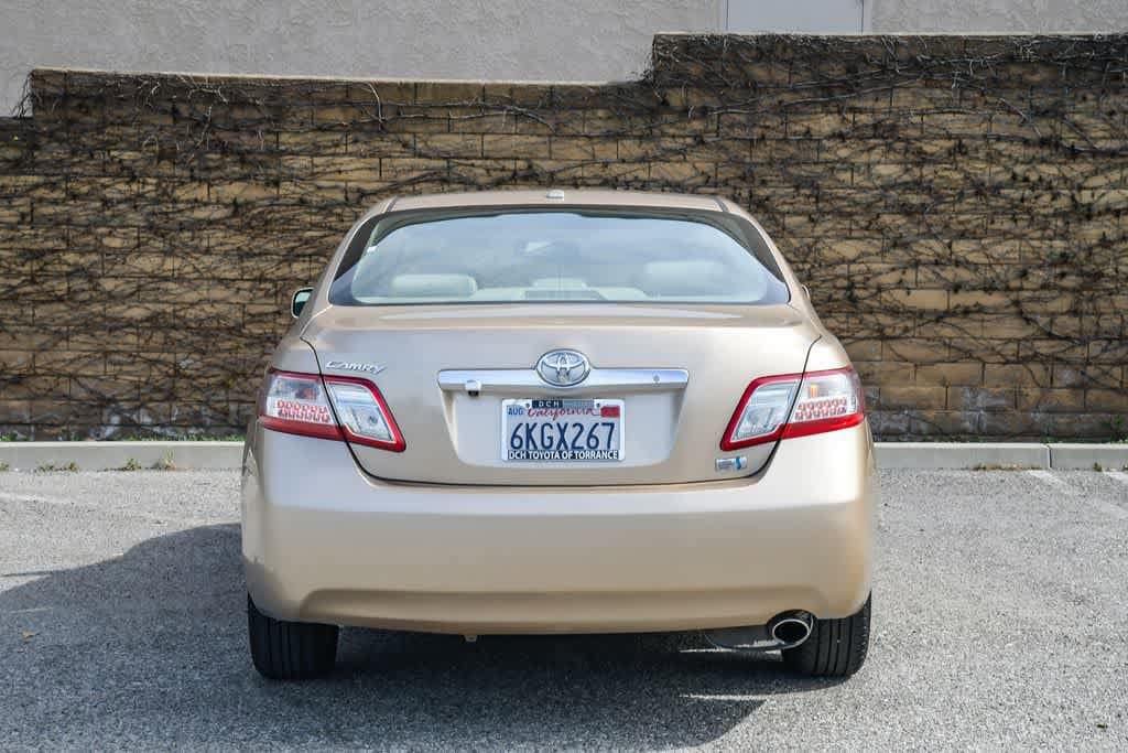 Thumbnail: 2010 Toyota Camry - 8