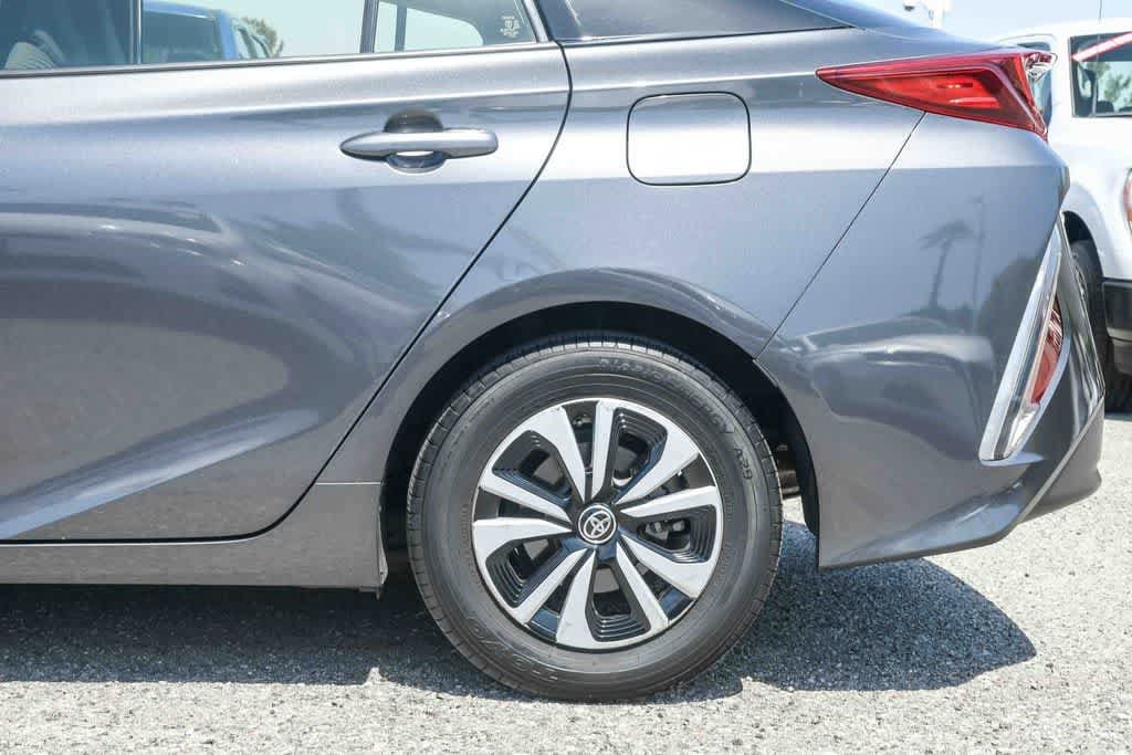 Thumbnail: 2019 Toyota Prius Prime - 11