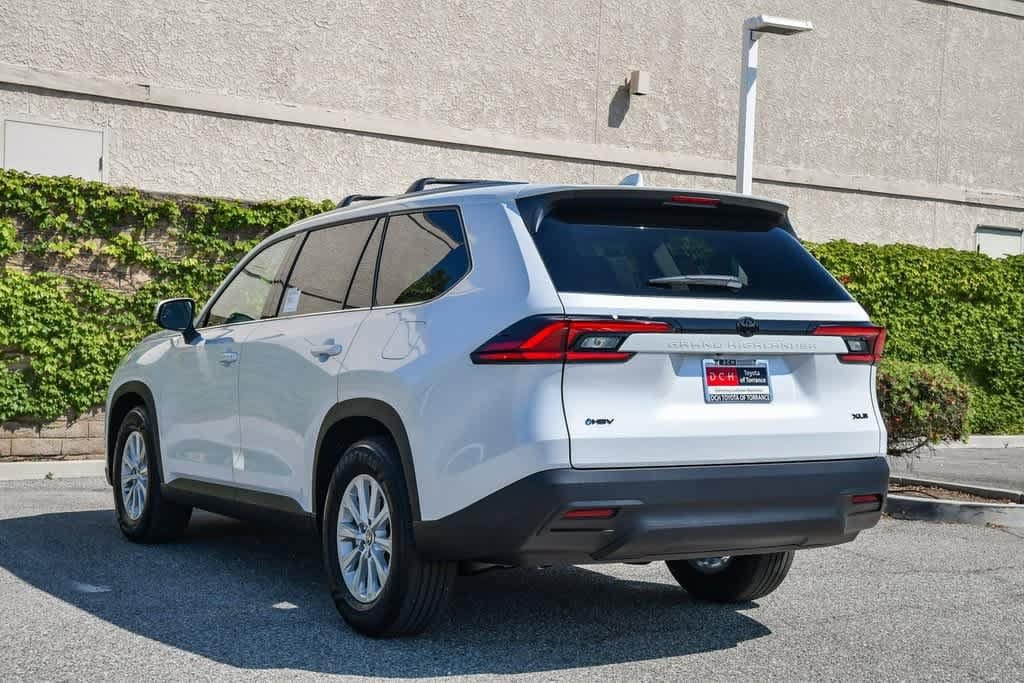 2025 Toyota Grand Highlander XLE 8