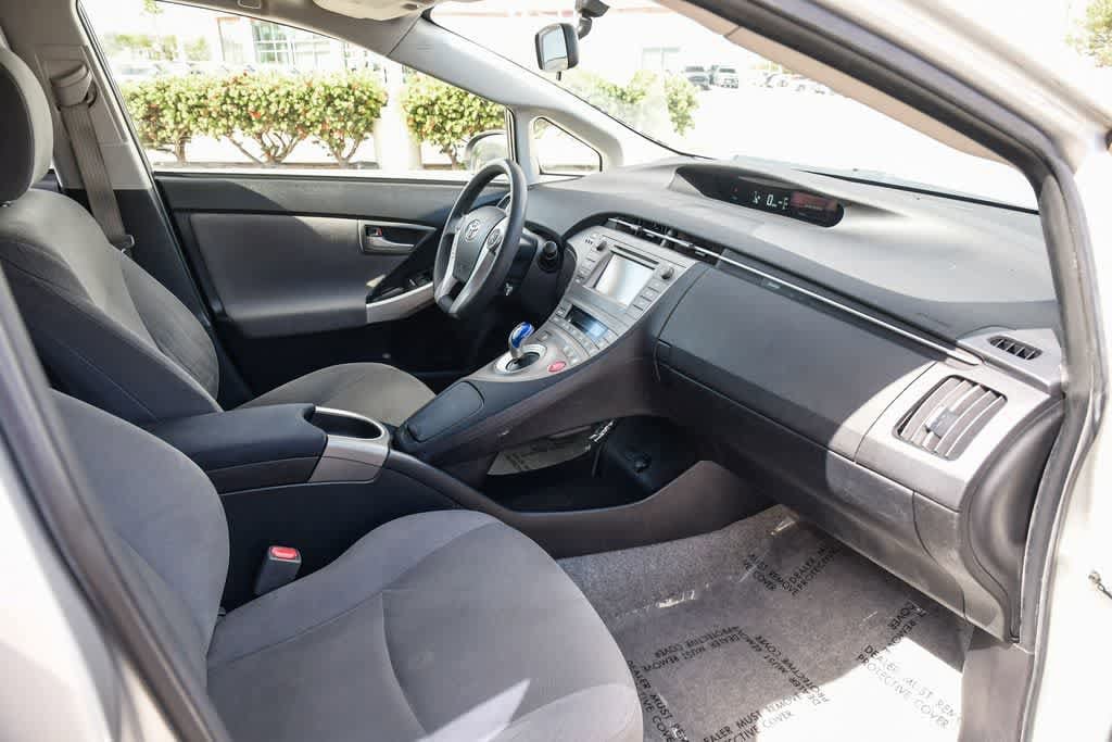 Thumbnail: 2014 Toyota Prius - 15