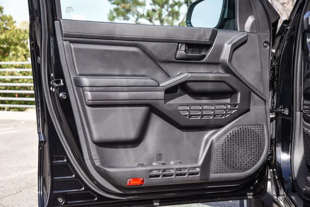 2026 Toyota Tacoma SR5 - Photo 26