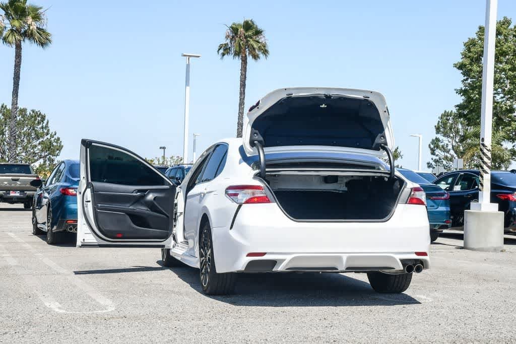 Thumbnail: 2020 Toyota Camry - 26
