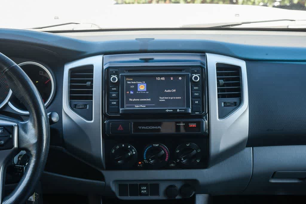 Thumbnail: 2015 Toyota Tacoma - 13