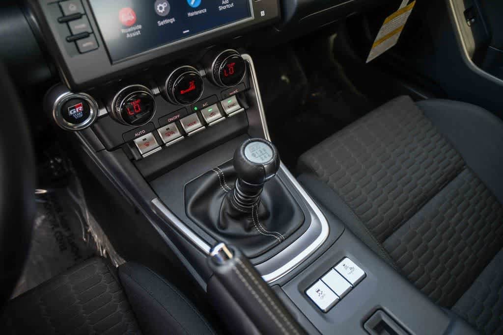 Thumbnail: 2024 Toyota GR86 - 23