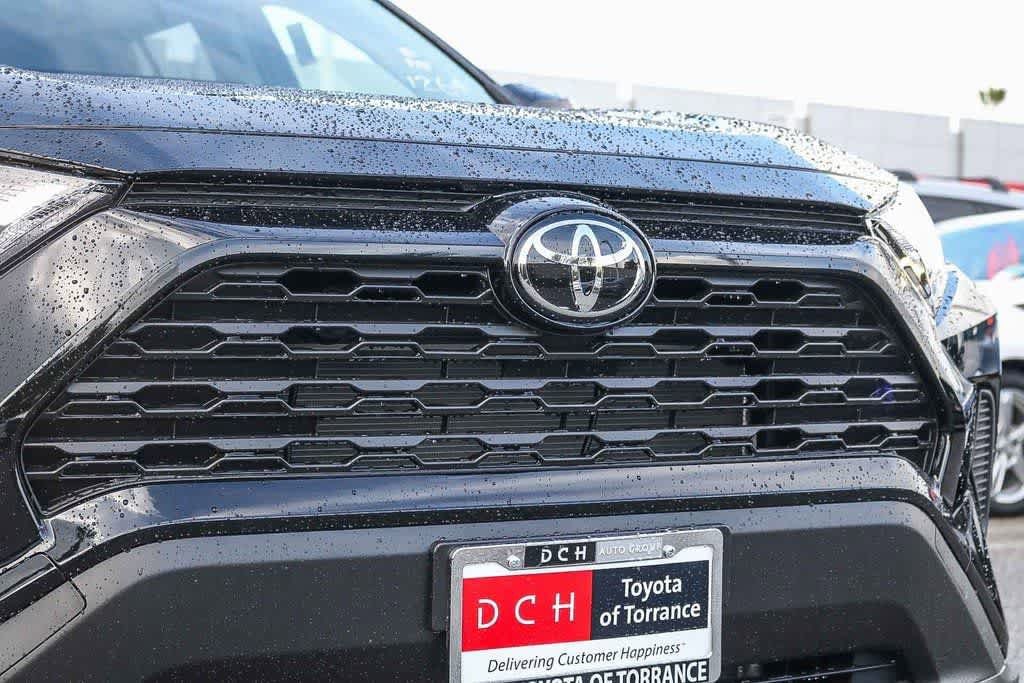 Thumbnail: 2025 Toyota RAV4 - 5