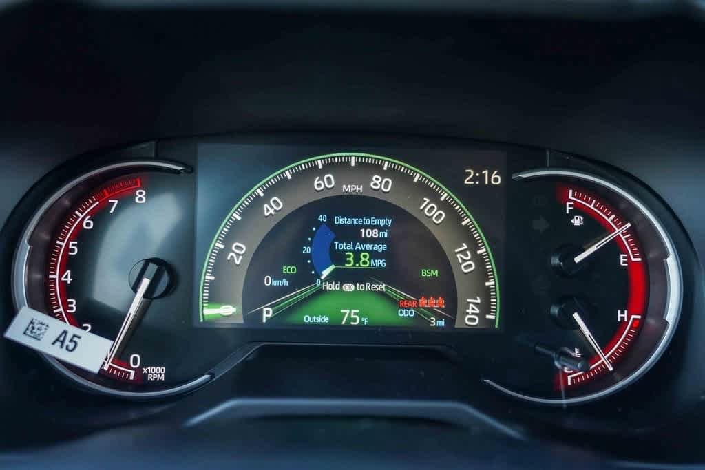 Thumbnail: 2025 Toyota RAV4 - 23