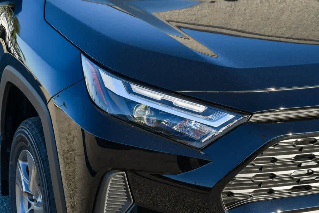 Thumbnail: 2025 Toyota RAV4 - 4