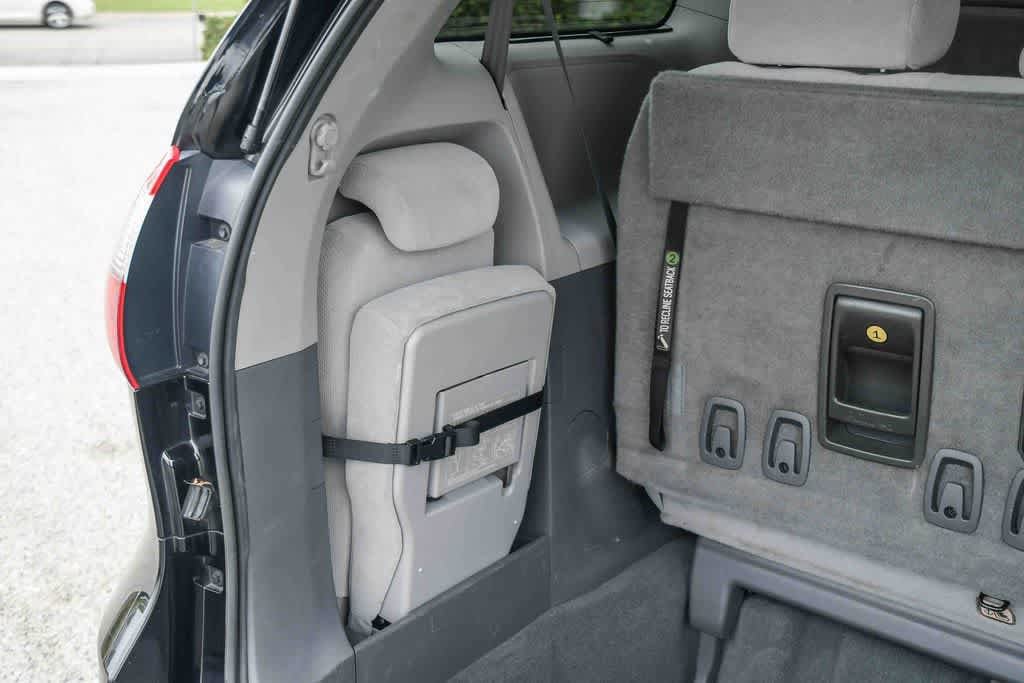 Thumbnail: 2020 Toyota Sienna - 26