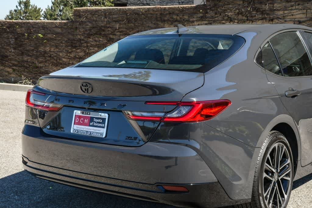 2026 Toyota Camry XLE photo 5