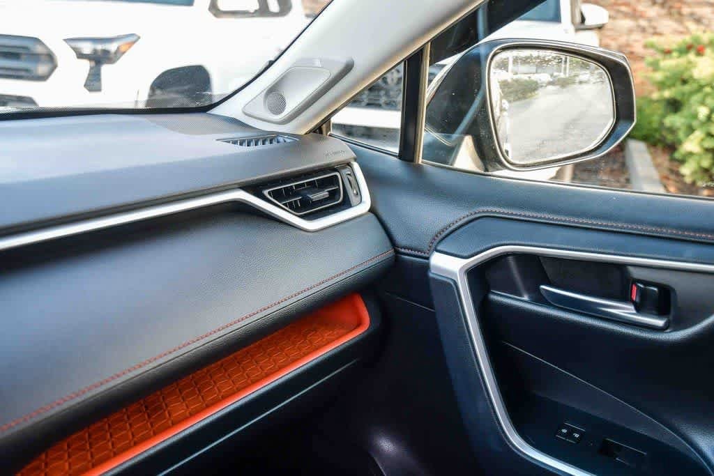 Thumbnail: 2019 Toyota RAV4 - 24