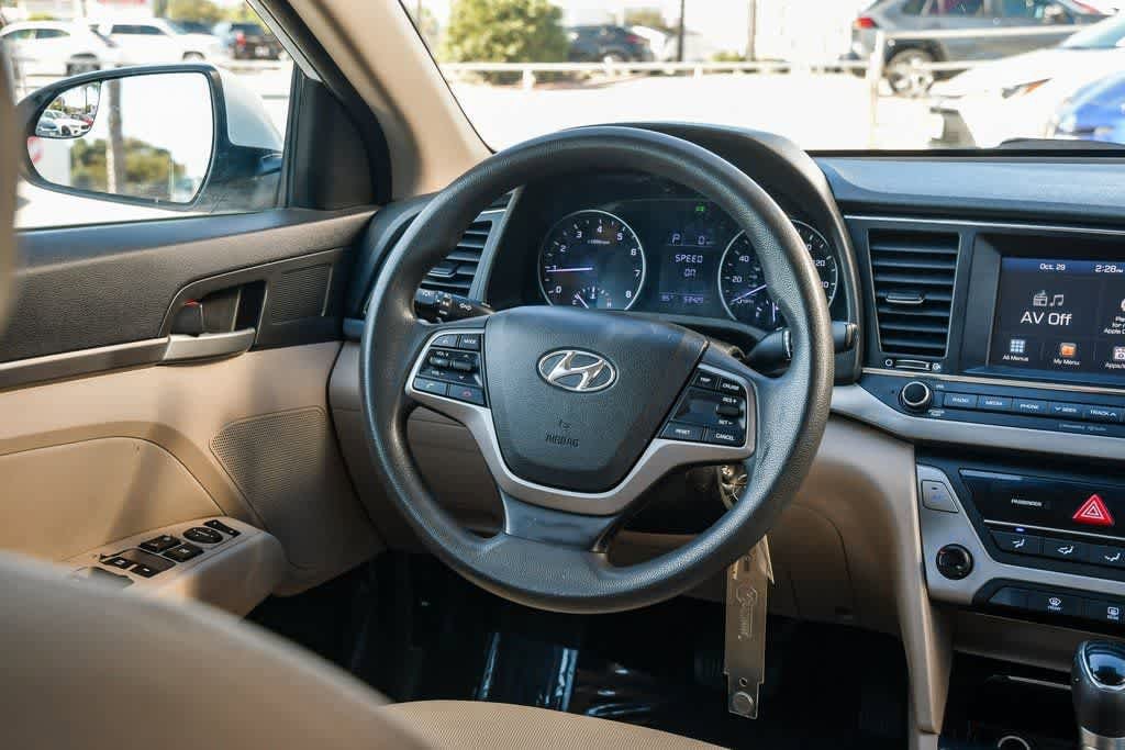 Thumbnail: 2017 Hyundai Elantra - 12