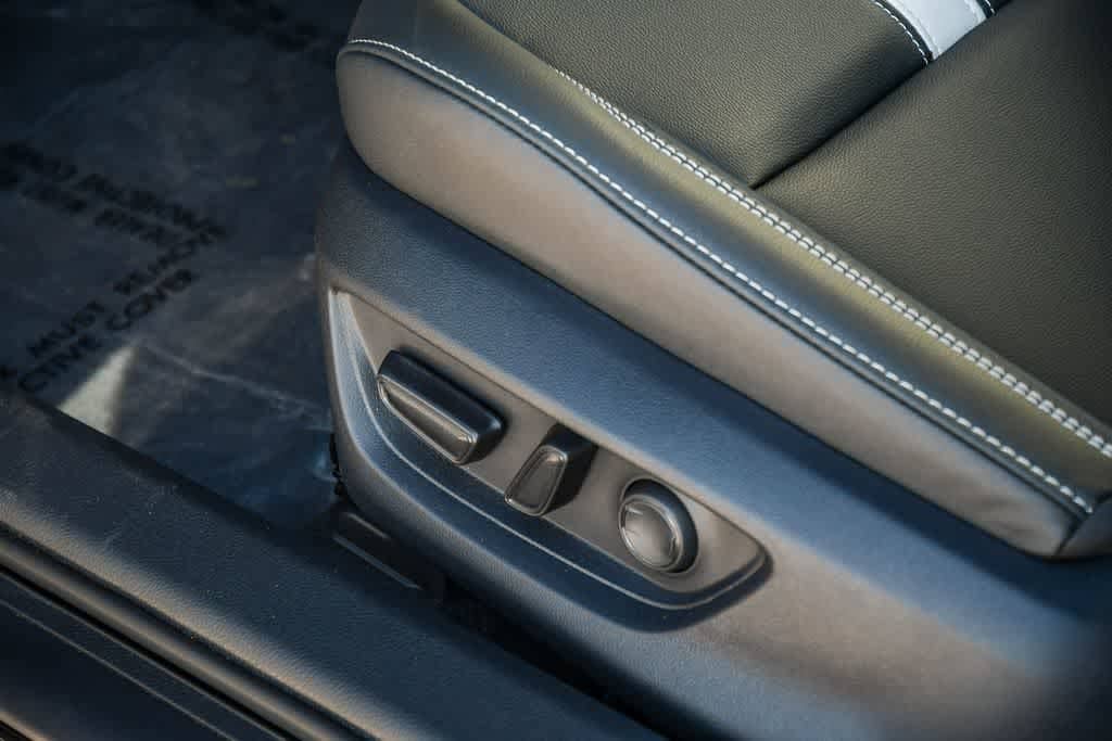 Thumbnail: 2026 Toyota Camry - 25