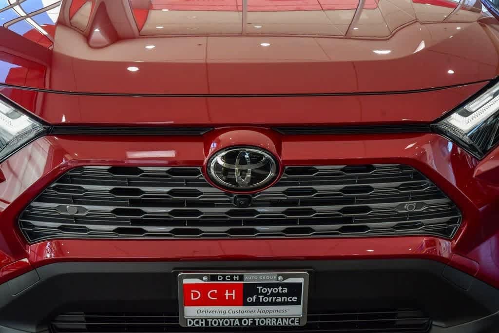 Thumbnail: 2025 Toyota RAV4 - 5