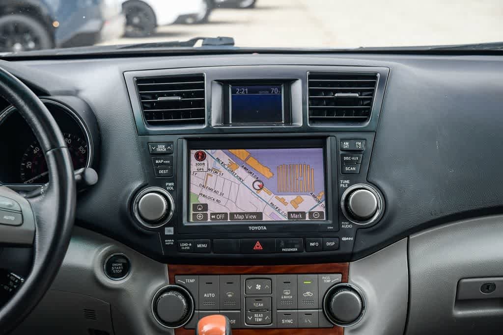 Thumbnail: 2010 Toyota Highlander - 13