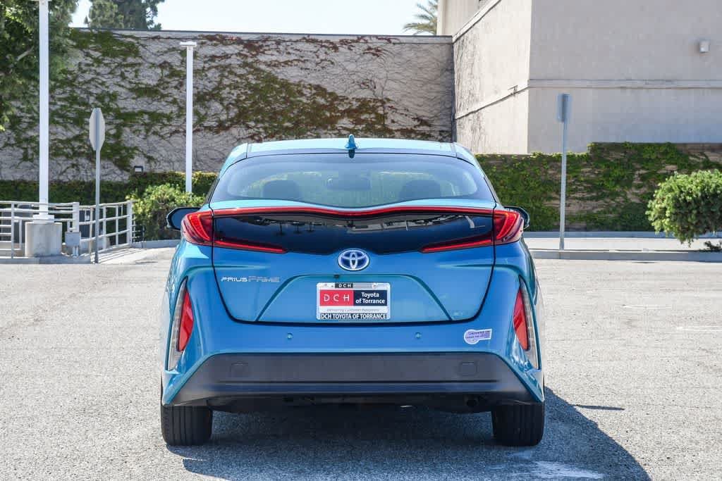 Thumbnail: 2017 Toyota Prius Prime - 8