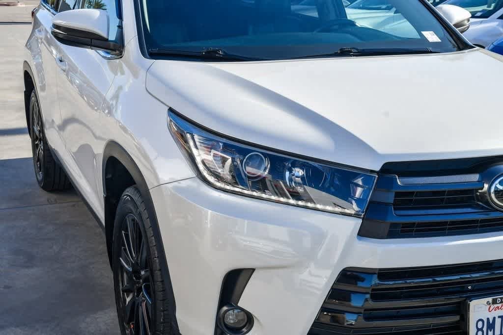 Thumbnail: 2019 Toyota Highlander - 4