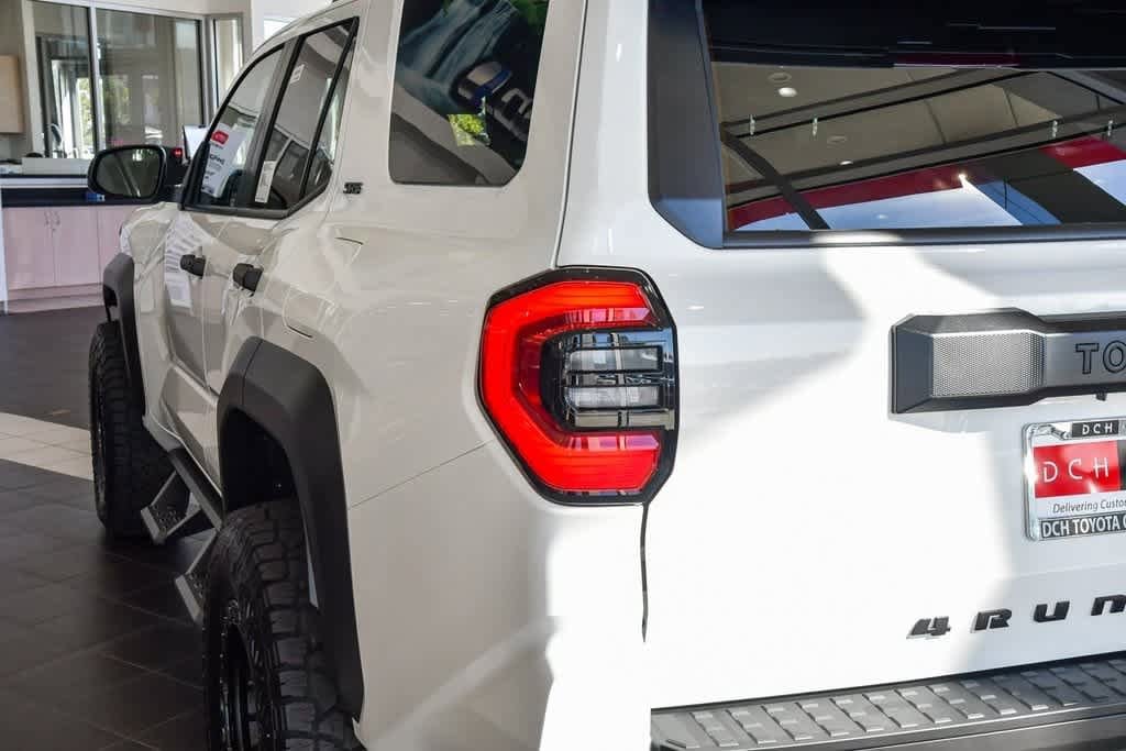Thumbnail: 2025 Toyota 4Runner - 8