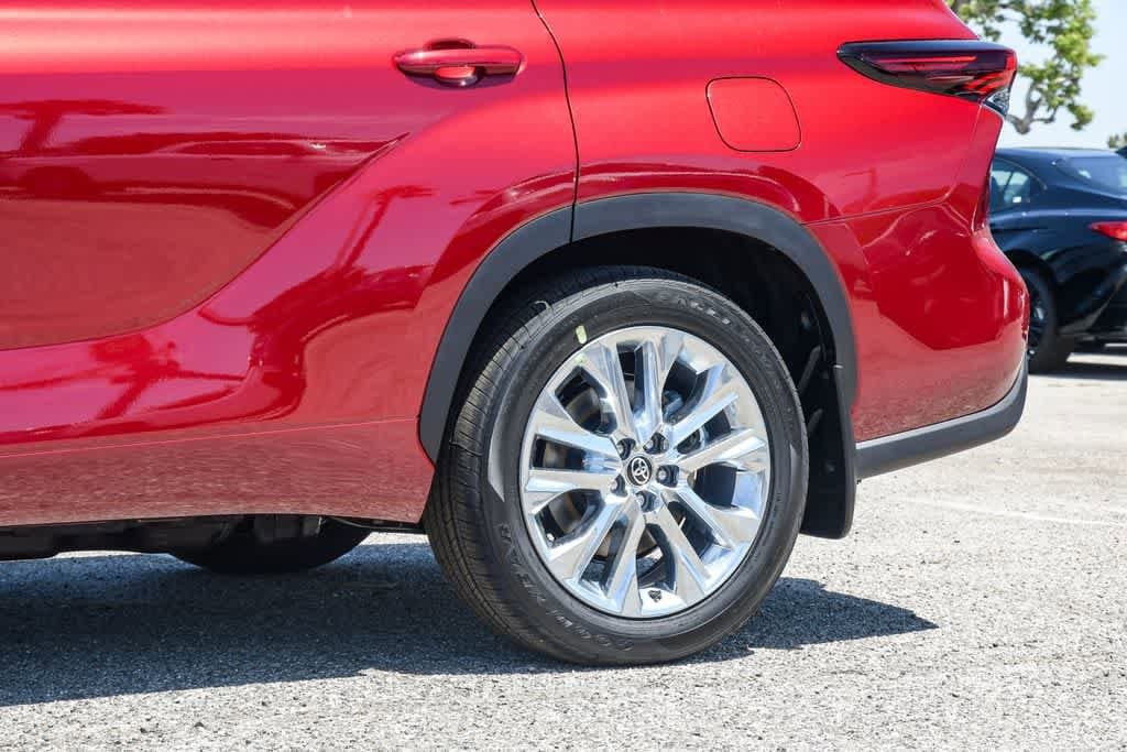 Thumbnail: 2026 Toyota Highlander - 11