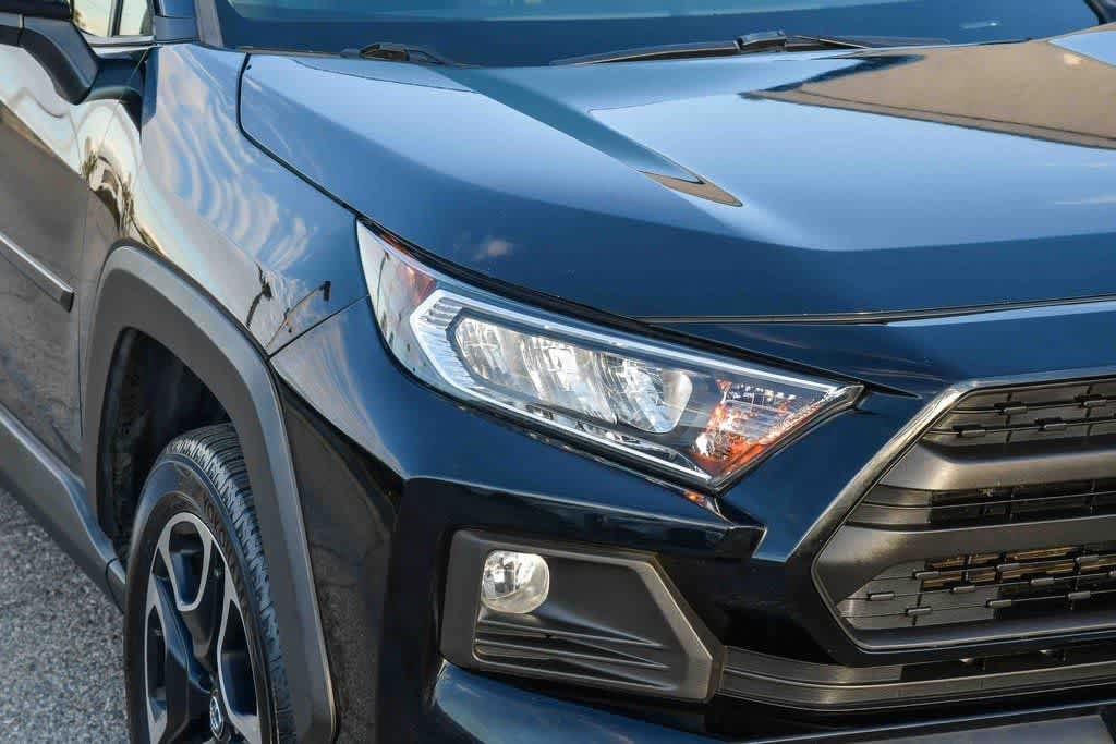 Thumbnail: 2019 Toyota RAV4 - 4