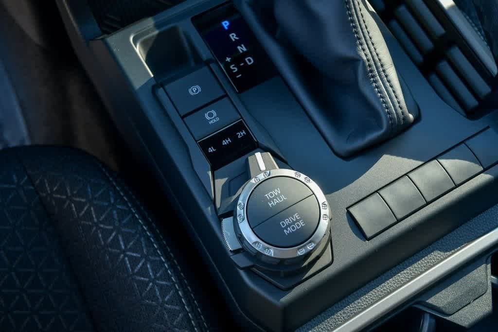 Thumbnail: 2025 Toyota 4Runner - 24