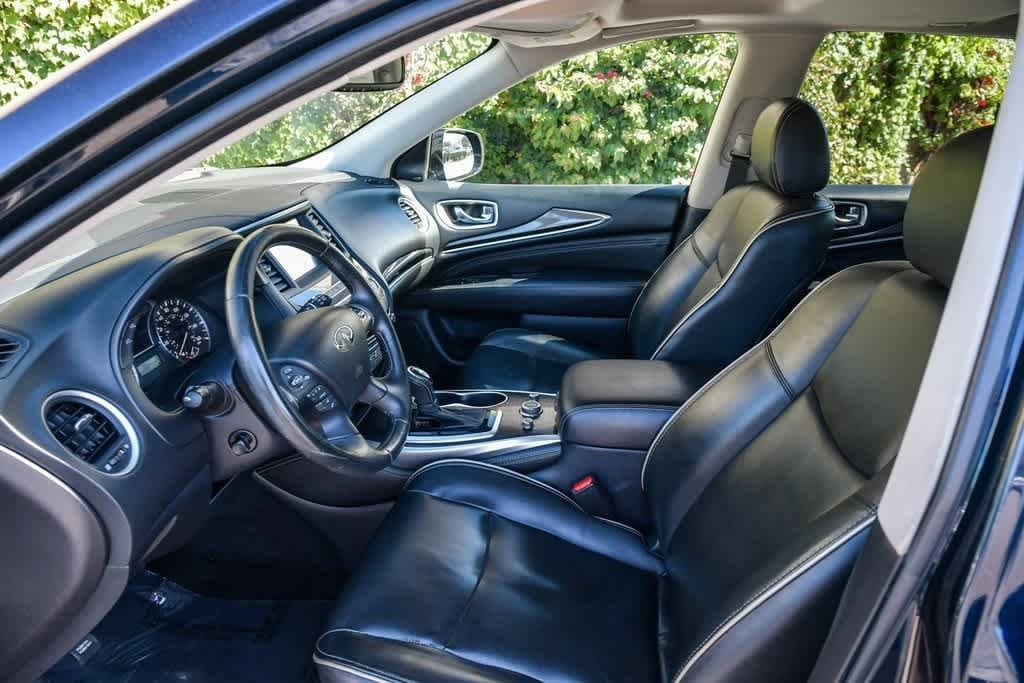 Thumbnail: 2019 INFINITI QX60 - 16