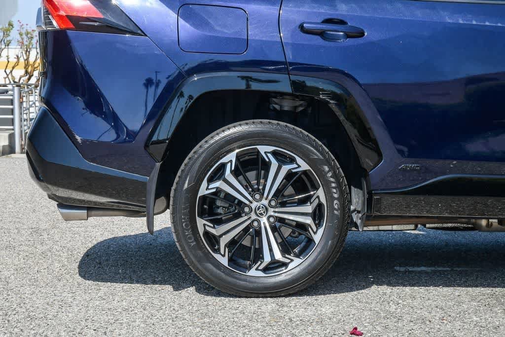 Thumbnail: 2023 Toyota RAV4 - 9