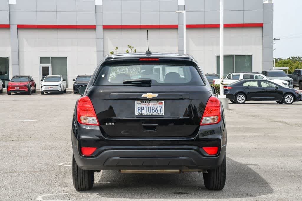 2018 Chevrolet Trax LS photo 3