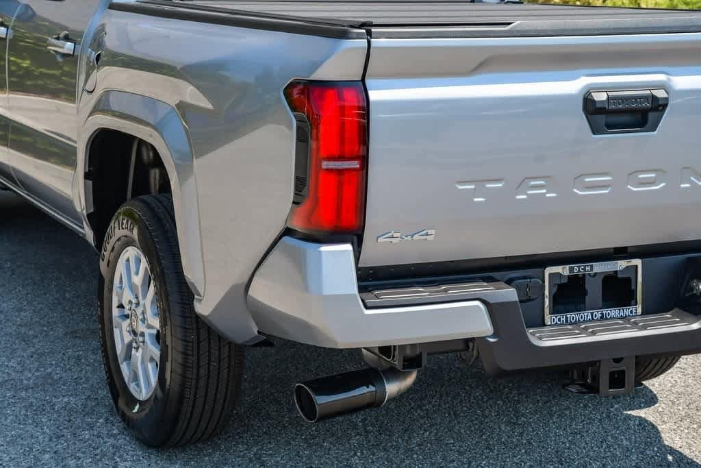 Thumbnail: 2025 Toyota Tacoma - 9