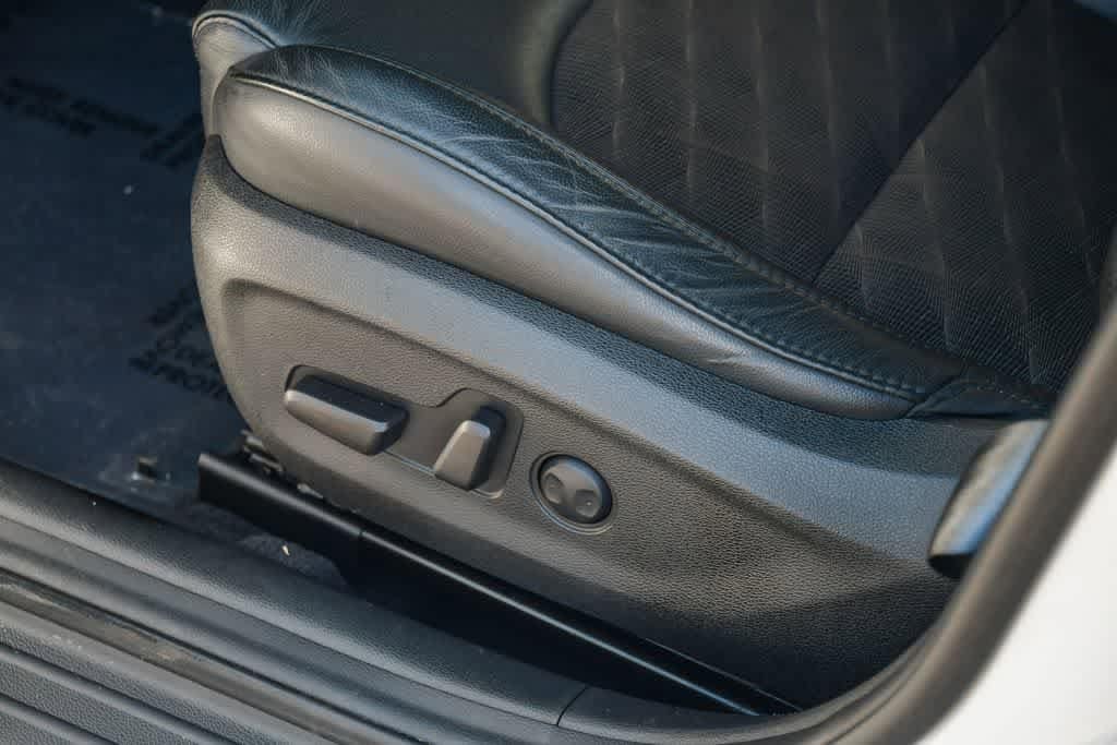 Thumbnail: 2017 Hyundai Sonata - 25