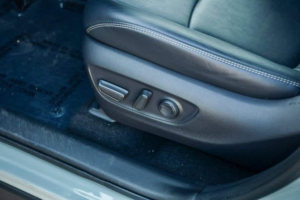 Thumbnail: 2019 Toyota RAV4 - 20