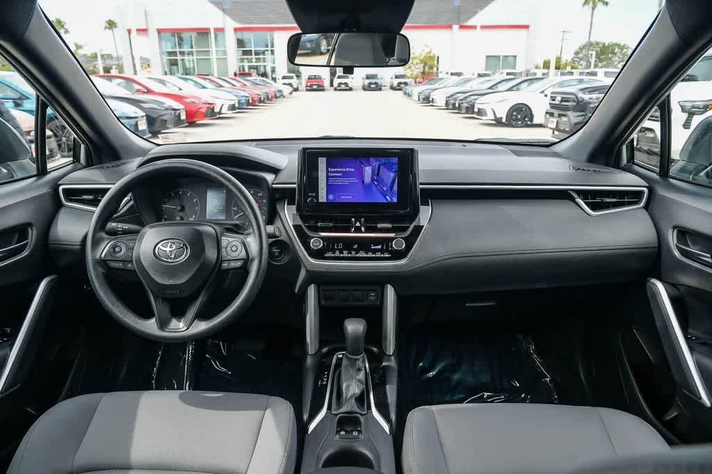 Thumbnail: 2025 Toyota Corolla Cross - 13