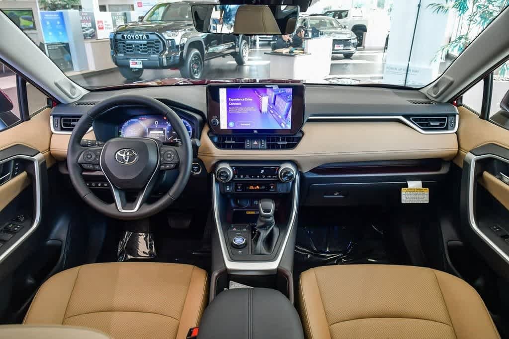 Thumbnail: 2025 Toyota RAV4 - 14