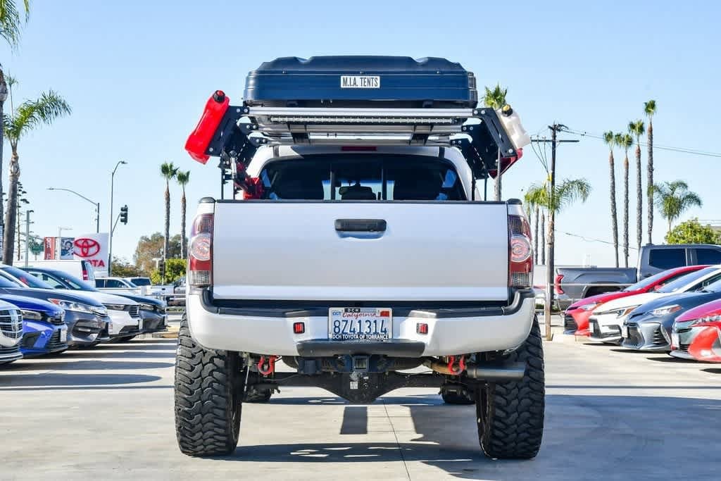 Thumbnail: 2011 Toyota Tacoma - 9