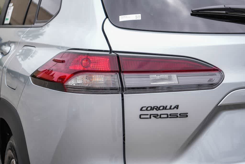 Thumbnail: 2026 Toyota Corolla Cross - 9